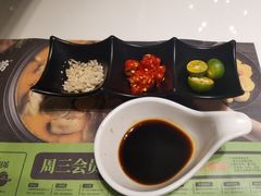 -洪氏嗨捞·猪肚鸡火锅(阳光天地店)