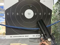 -都市枪神实弹射击俱乐部