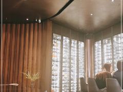 -wineapp葡萄酒餐吧(外滩金融中心店)