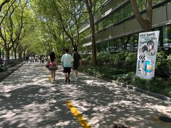 -上海跨国采购会展中心