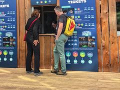 -怀托摩萤火虫洞