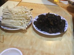 -重庆万州烤鱼(鼎好鱼餐饮临港宝龙店)