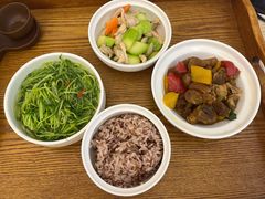 -雪梅月子中心(华侨城店)