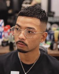 -贝勒爷专业男发