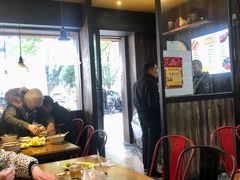 -锅贴王小吃(南大街店)