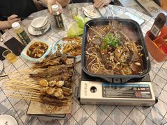 -顶峰夜宴·龙虾烧烤大排档(九江学院店)