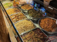 自助取餐区-聚合鑫东北熏酱熟食麻辣面(长阳店)