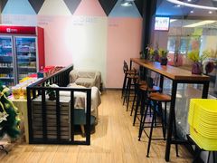 用餐区-喜茶(东莞汇一城店)
