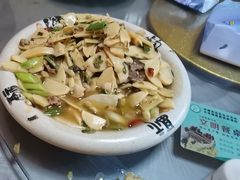 -紫藤园·天目湖大鱼头(南山竹海店)