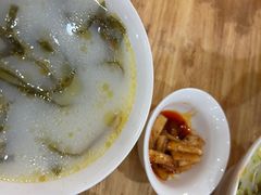 -胡成记口蘑龙眼包子(盐道街店)