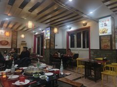 -烧哥美蛙肥肠鱼火锅·十五年社区店
