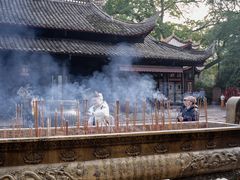 -峨眉山报国寺