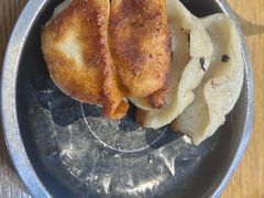 -黄阿姨锅贴大王(万航渡路店)