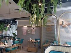 大堂-三个椰子·现砍椰子鸡(金源CBD店)