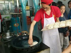 -牛味十足传统美食(凤凰西街店)
