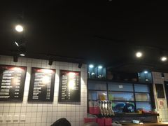 -鑫花溪牛肉米粉(人民广场店)