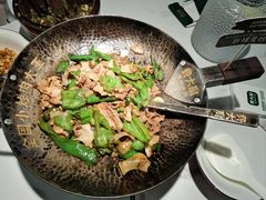 -费大厨辣椒炒肉(高铁吾悦广场店)
