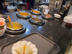 自助取餐区-令氏家外家周秦食府(高新店)