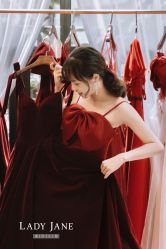 -Lady  Jane高端婚纱礼服馆