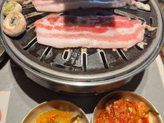 -草家酱蟹炭火烤肉店(珲春南路一店)