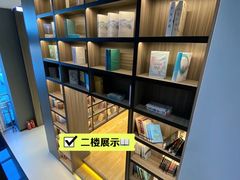 -赤峰市图书馆