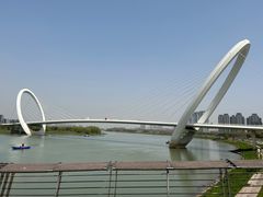 -南京眼步行桥