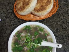 羊杂汤-清真喜兰老丁羊汤特色小吃