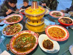 -牟记江湖重庆地标特色菜鱼蛋海鲜羊蝎子(巴南区黑金冠十多年好店)