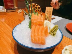 极品三文鱼刺身盛合-文三酒肆自助放题(新街口友谊广场店)