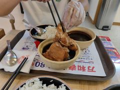 -万和春排骨砂锅米饭(新业广场店)