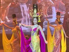 -金东尼人妖秀