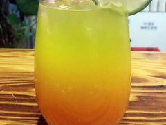 -84那年咖啡馆(李沧万达店)