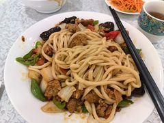 -汗腾格里·风味餐厅(新疆驻京办店)