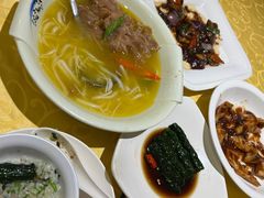 -鹿港小镇经典老上海菜(长乐路店)