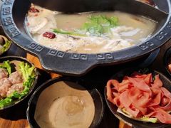 -烂摊摊火锅集市(长安总店)