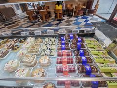 -85度C(生甜甜圈研究工坊·上海局门店)