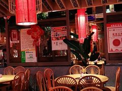 等位区-野山舂·贵州现舂酸汤火锅(鸿通城店)