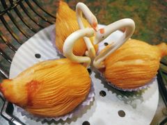 天鹅榴莲酥-纳福苑(亮庆餐饮分店)