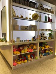 -PE SALON