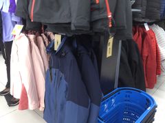 -迪卡侬(西华店)