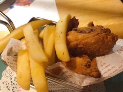 -菲滋BOX(定海凯虹店)