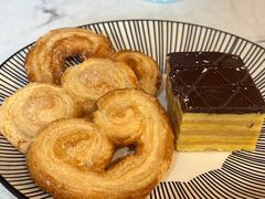 -哈氏上海哈尔滨食品厂(汇联商厦天钥桥路店)