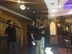 等位区-维吾尔餐厅(宜山路店)