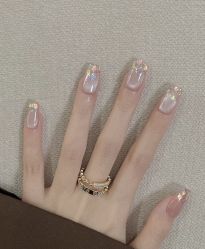 -桃色美甲沙龙