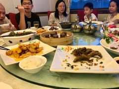 -东豪园林海鲜酒家(南港路辅路店)