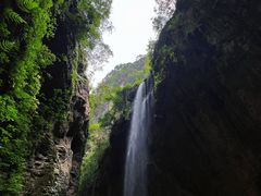 -龙水峡地缝景区