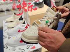-NIKE品牌体验店(北京蓝色港湾店)