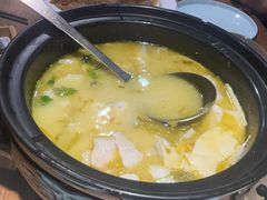 -九锅一堂酸菜鱼(万达广场店)