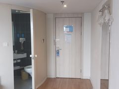 -汉庭(南京五塘广场地铁站店)