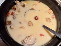 胡椒猪肚鸡锅-乔街深夜食堂·小龙虾·高压锅生蚝(杭州总店)